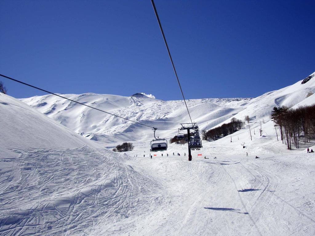 Casa Vacanze Etna ลิงกัวกลอสซา ภายนอก รูปภาพ